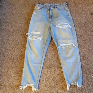 American Eagle Outfitters Curvy Mom Distressed Light Blue Jeans Size 4